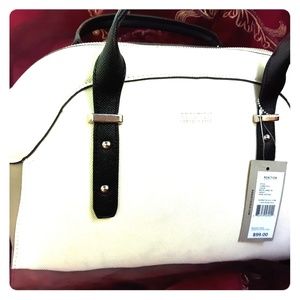 Kenneth Cole Reaction Sadie Satchel